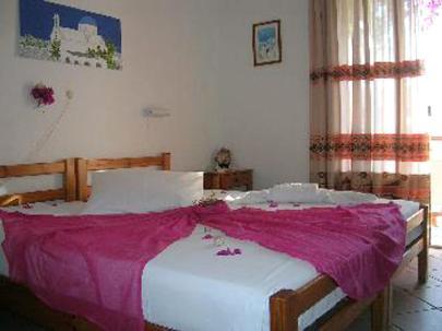 Arian Hotel Páros Zimmer foto
